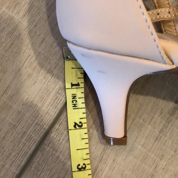 ✨New Beige Sandals✨ - Picture 6 of 8